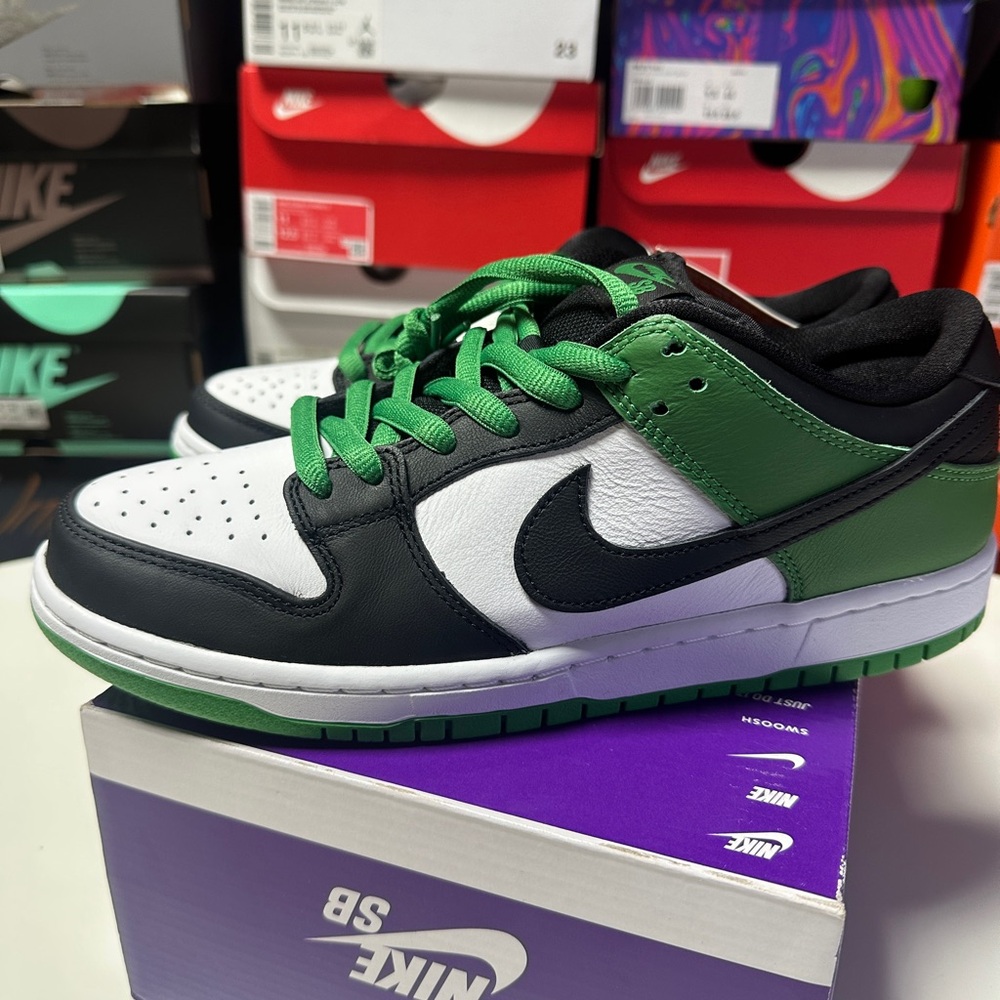 NWT Nike SB Dunk Low Pro Premium Classic Green Size 9 US Men, 10.5 Women